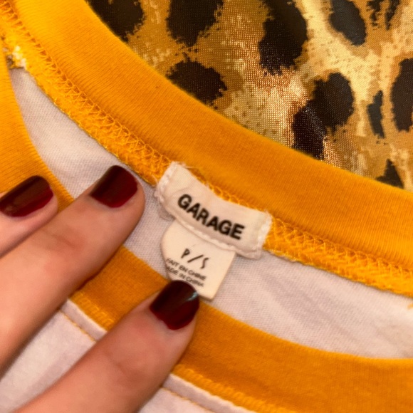 Garage crop top - Picture 2 of 2